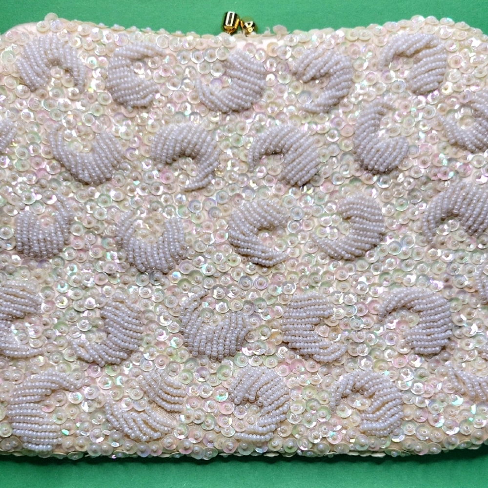 Beaded Clutch in Cream